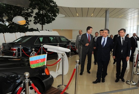 Former President of Turkey visits Heydar Aliyev Centre in Baku - PHOTOS